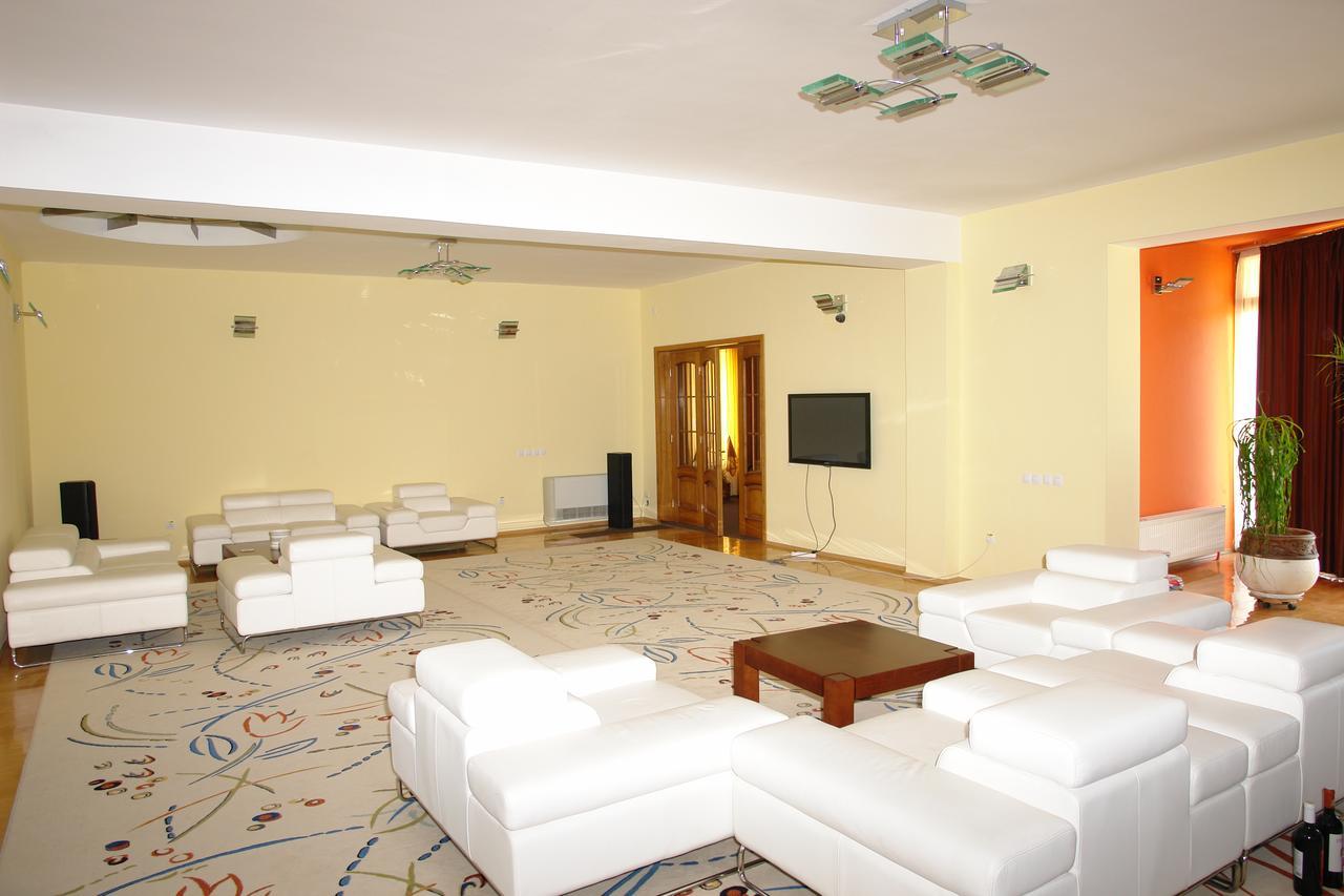 Pensiunea Casa Benko Bacău Dış mekan fotoğraf